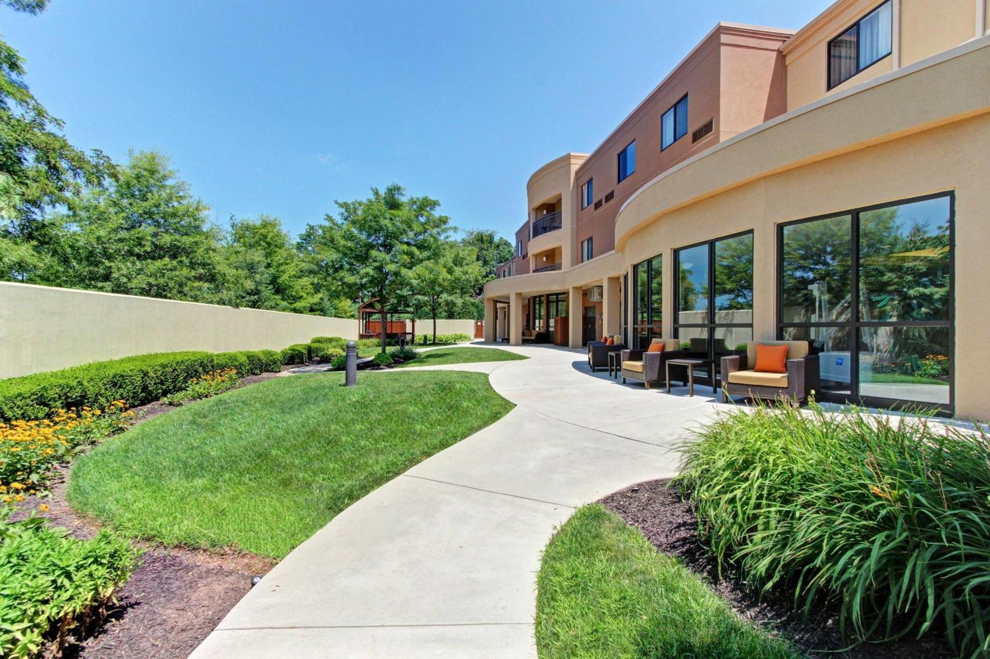 Courtyard By Marriott Harrisburg West/Mechanicsburg Exterior foto